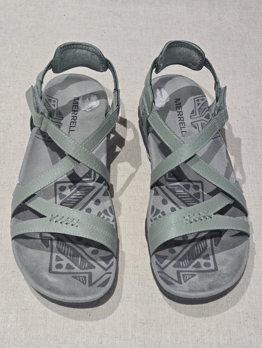 Merrell Womens Sandals With Suede Bottom Size 7